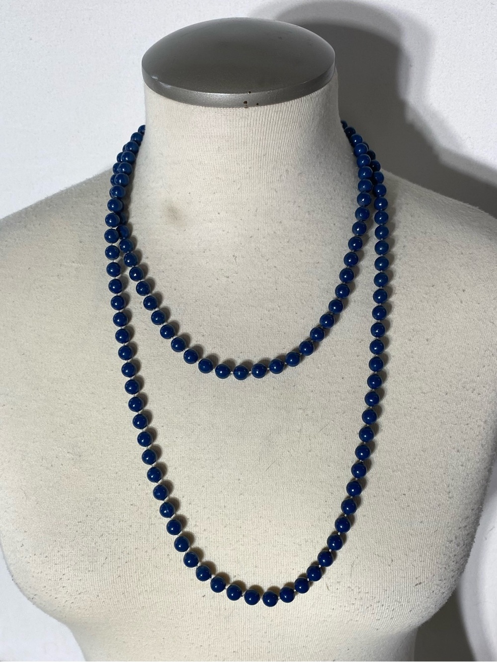 5/$35 Vintage Blue Beaded Necklace Retro Plastic Beads Costume Jewelry